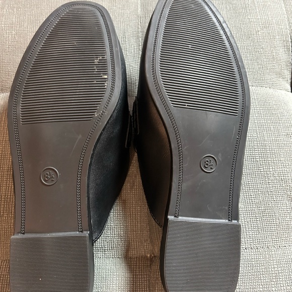 Shoes - Picture 4 of 4